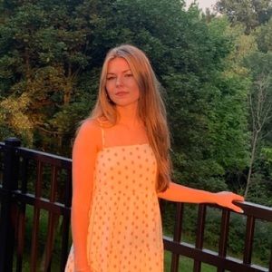 Meet your Posher, Brooke